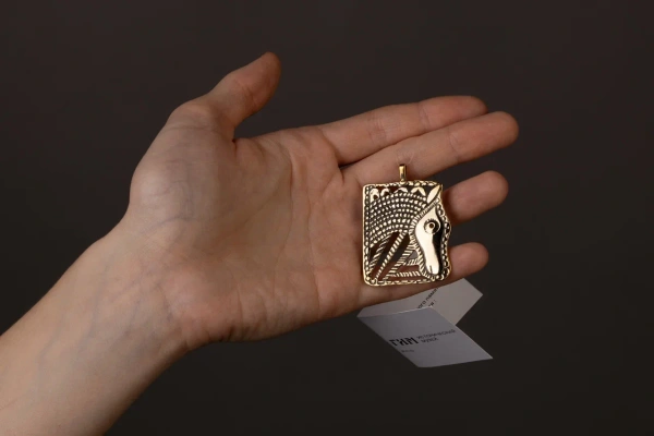 Кулон "Конь"