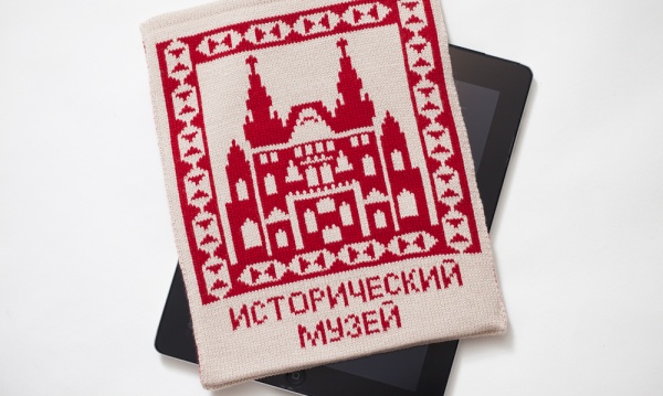 Чехол вязаный для планшета  (ООО"День Айти)