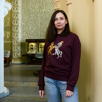 Толстовка с вышивкой Лев и Единорог Толстовка с вышивкой Лев и Единорог